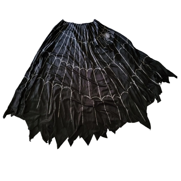Black Spiderweb Poncho - Picture 1 of 4